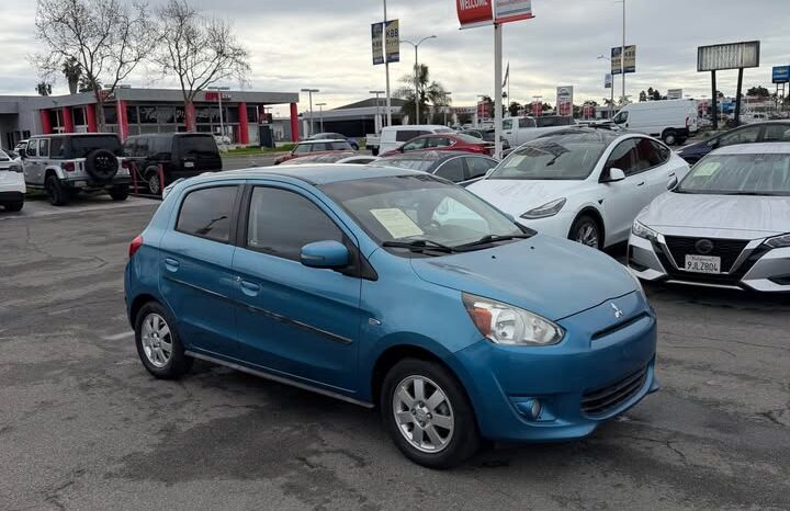 
								2015 Mitsubishi mirage ES Hatchback 4D full									