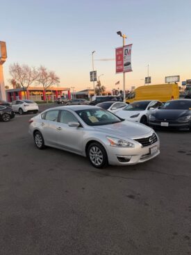 2014 Nissan altima 2.5 S Sedan 4D