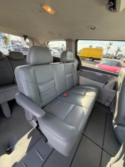 
										2010 Volkswagen routan full									