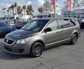 2010 Volkswagen routan