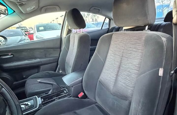 
								2010 Mazda mazda6 i Sedan 4D full									