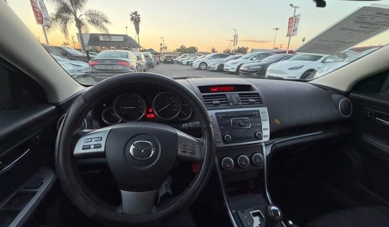 
								2010 Mazda mazda6 i Sedan 4D full									