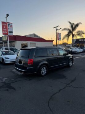 2012 Dodge grand caravan passenger SXT Minivan 4D