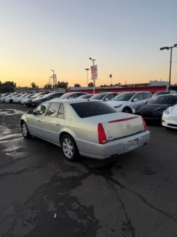 
										2006 Cadillac dts Sedan 4D full									