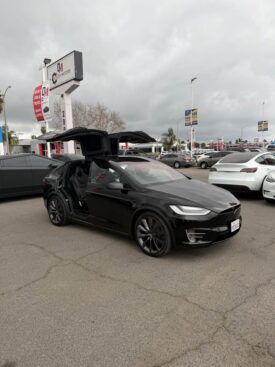 2017 Tesla model x 75D Sport Utility 4D