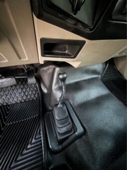 
										2010 Ford f550 super duty regular cab & chassis XLT Cab & Chassis 2D full									