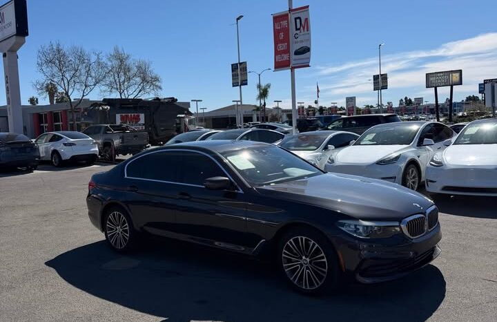 
								2019 BMW 5 series 530i Sedan 4D full									