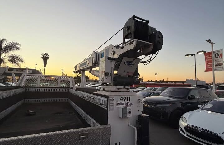 
								2010 Ford f550 super duty regular cab & chassis XLT Cab & Chassis 2D full									