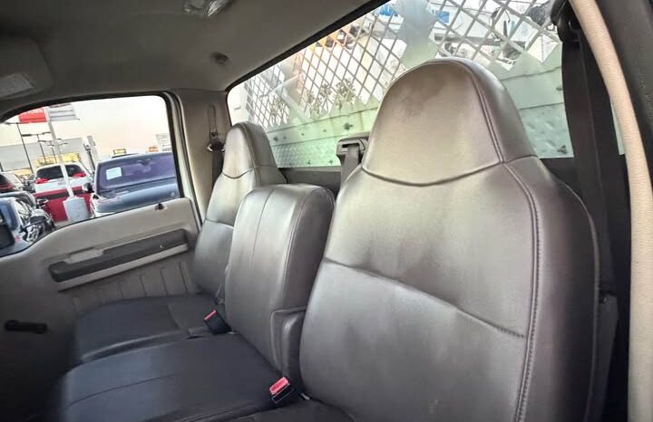 
								2010 Ford f550 super duty regular cab & chassis XLT Cab & Chassis 2D full									