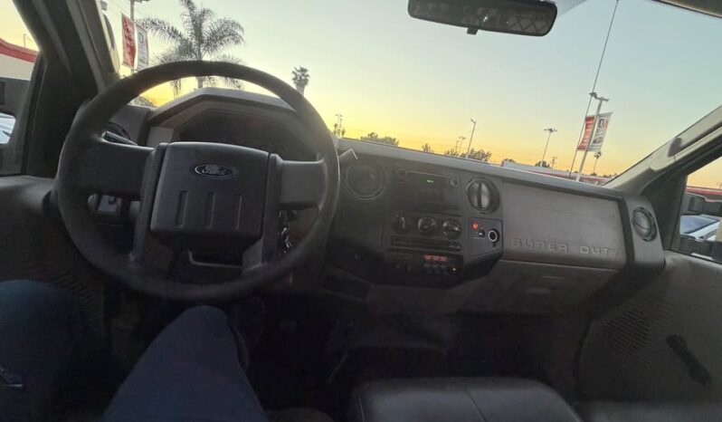 
								2010 Ford f550 super duty regular cab & chassis XLT Cab & Chassis 2D full									