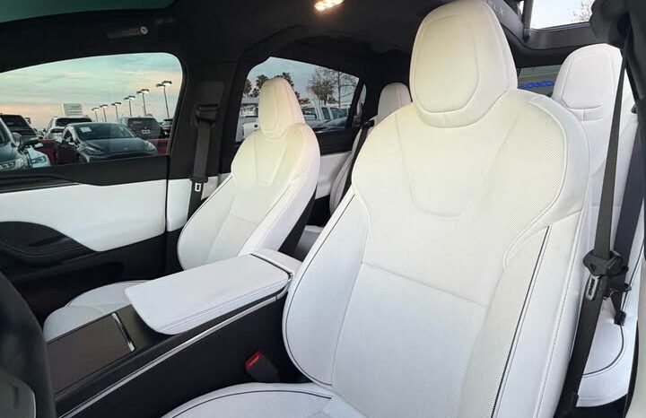 
								2022 Tesla model x Plaid Sport Utility 4D full									