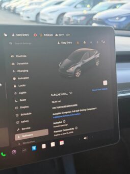 
										2024 Tesla model y Standard Range Sport Utility 4D full									