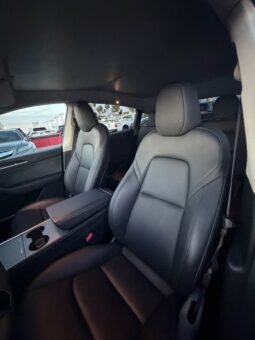 
										2024 Tesla model y Standard Range Sport Utility 4D full									