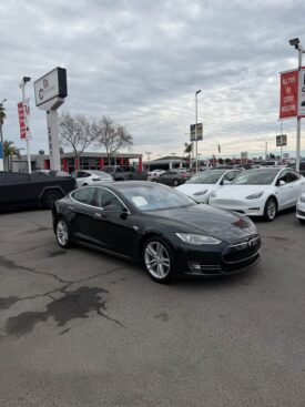 2013 Tesla model s 60 Sedan 4D