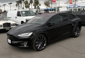 2017 Tesla model x 75D Sport Utility 4D