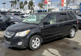 2010 Volkswagen routan