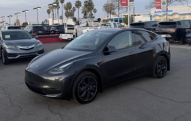 2024 Tesla model y Standard Range Sport Utility 4D