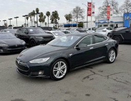 2013 Tesla model s 60 Sedan 4D