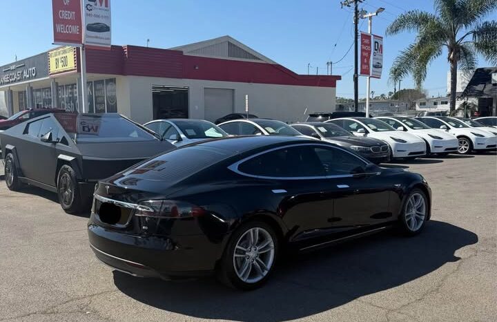 
								2014 Tesla model s 60 Sedan 4D full									