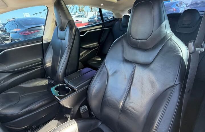 
								2014 Tesla model s 60 Sedan 4D full									