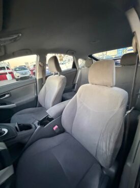 2010 Toyota prius Hatchback 4D