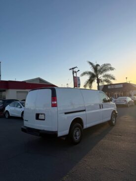 2021 Chevrolet express 2500 cargo