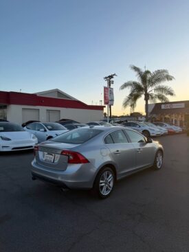 2013 Volvo s60 T5 Sedan 4D