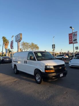 2021 Chevrolet express 2500 cargo