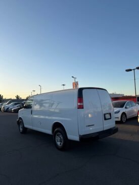 2021 Chevrolet express 2500 cargo