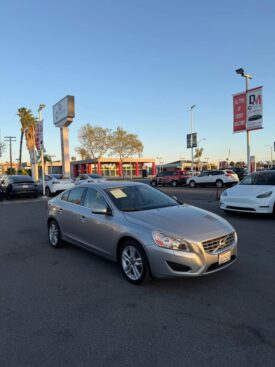 2013 Volvo s60 T5 Sedan 4D