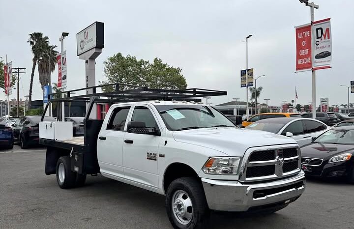 
								2018 Ram 3500 crew cab Tradesman full									