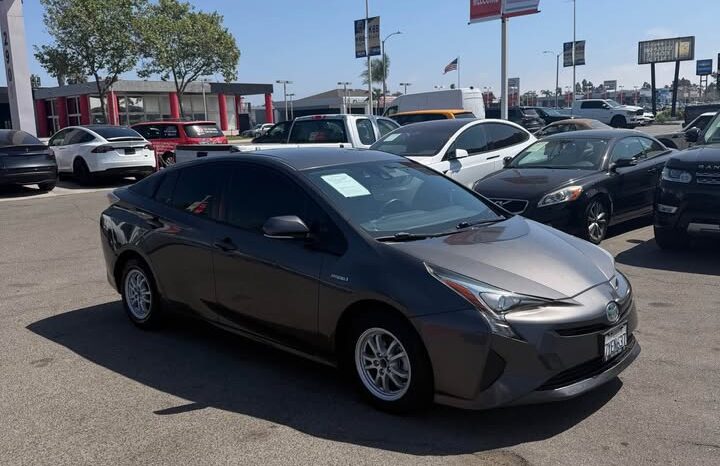
								2017 Toyota prius full									