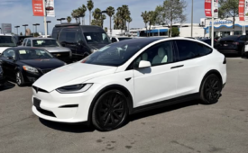2022 Tesla model x Plaid Sport Utility 4D