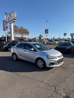 
										2018 Chevrolet sonic full									