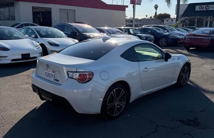 
								2013 Scion FR-S full									