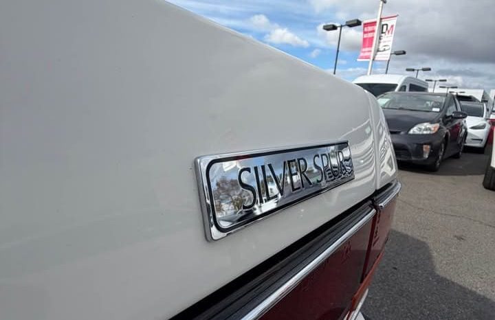 
								1988 Rolls-Royce Silver Spur full									