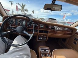 
										1988 Rolls-Royce Silver Spur full									