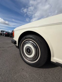 
										1988 Rolls-Royce Silver Spur full									