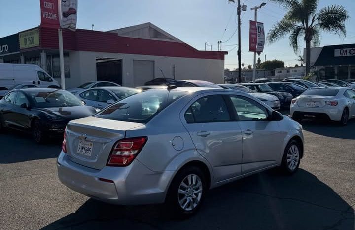 
								2018 Chevrolet sonic full									