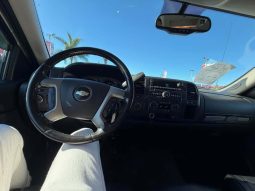 
										2008 Chevrolet Silverado full									