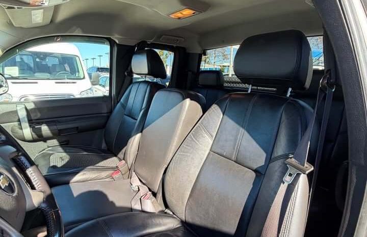 
								2008 Chevrolet Silverado full									