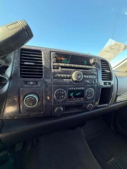 
										2008 Chevrolet Silverado full									
