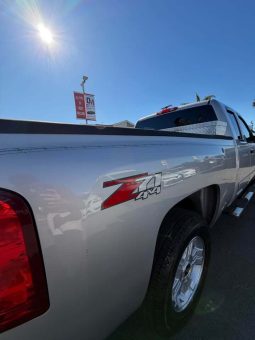 
										2008 Chevrolet Silverado full									