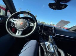 
										2011 Porsche cayenne S full									