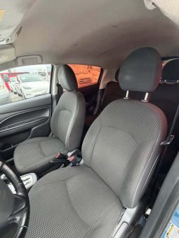 
										2015 Mitsubishi Mirage ES Hatchback full									