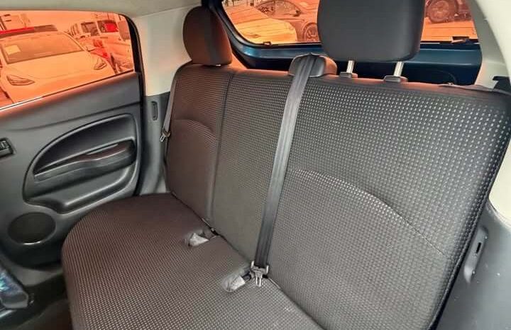 
								2015 Mitsubishi Mirage ES Hatchback full									