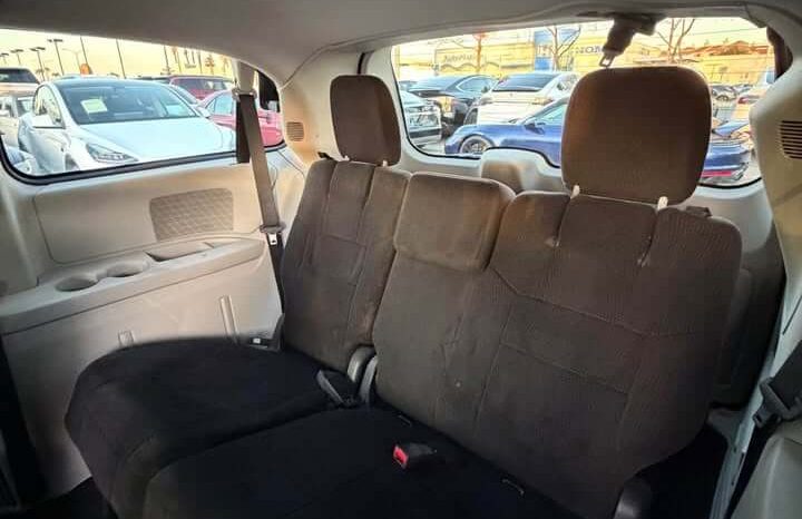 
								2012 Dodge Grand Caravan Passenger SXT Minivan 4D full									