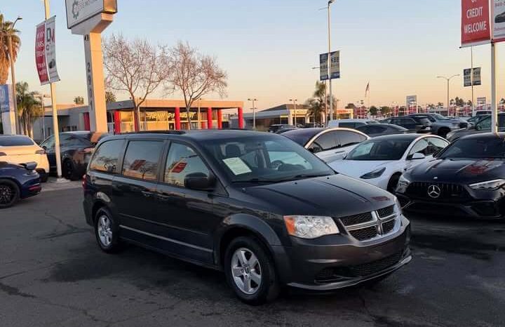 
								2012 Dodge Grand Caravan Passenger SXT Minivan 4D full									