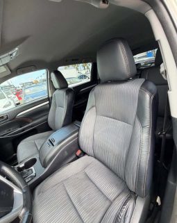 
										2014 Toyota Highlander full									