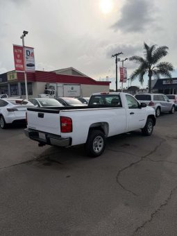 
										2008 Chevrolet Silverado full									